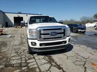 2014 Ford F-250 XL z VIN 1FT7W2B69EEB61564, wystawiony jako Copart lot #52742675 z przebiegiem 177 379 mil mil oraz Nie do naprawy • Non repairable. Historia ofert i sprzedaży dostępna na DreamBid. Obrazek 13.