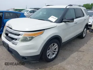 2011 Ford Explorer XLT with VIN 1FMHK8D89BGA79010, listed as a IAAI auction lot 42094330 with 381,624 mi miles and . Bid and sale history available at DreamBid. Image 2.