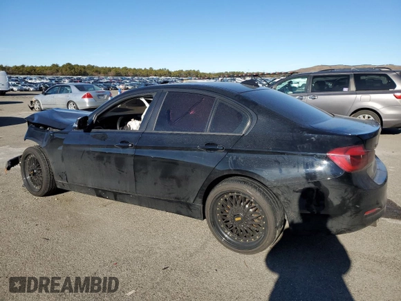 2018 BMW 3 Series 320i xDrive z VIN WBA8A3C53JA494999, wystawiony jako Copart lot #41457625 z przebiegiem Nie podano mil oraz Szkoda całkowita • Salvage title. Historia ofert i sprzedaży dostępna na DreamBid. Obrazek 2.