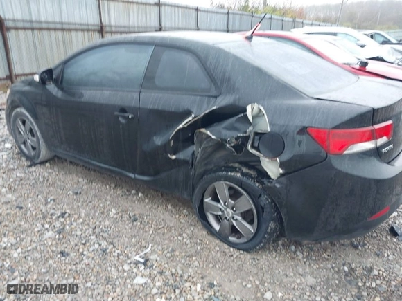 2010 Kia Forte Koup EX with VIN KNAFU6A29A5161112, listed as a IAAI auction lot 40906616 with 162862 miles. Bid and sale history available at carsss.com. Image 6.