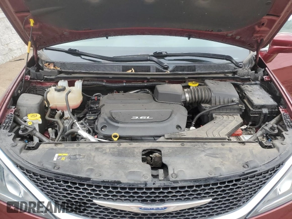 2018 Chrysler Pacifica Touring Plus with VIN 2C4RC1FG9JR108987, listed as a Copart auction lot 43200715 with 88,622 mi miles and Salvage title. Bid and sale history available at DreamBid. Image 12.