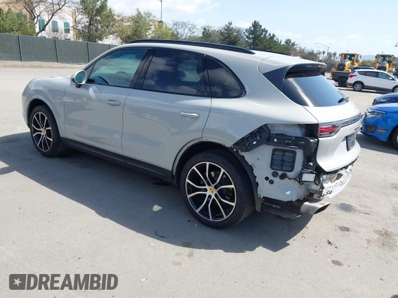 2021 Porsche Cayenne z VIN WP1AA2AY2MDA02749, wystawiony jako IAAI lot #41944514 z przebiegiem 97 493 mil mil oraz . Historia ofert i sprzedaży dostępna na DreamBid. Obrazek 3.