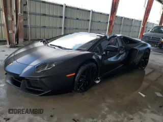 2015 Lamborghini Aventador z VIN ZHWUR1ZD5FLA03450, wystawiony jako Copart lot #53781224 z przebiegiem 8 471 mil mil oraz Szkoda całkowita • Salvage title. Historia ofert i sprzedaży dostępna na DreamBid. Obrazek 1.