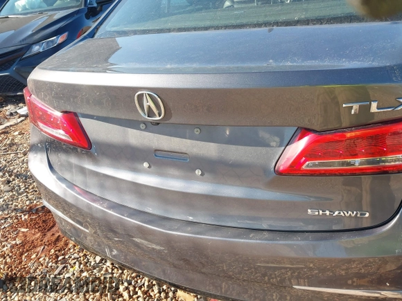 2020 Acura TLX w/Technology Pkg with VIN 19UUB3F49LA003406, listed as a IAAI auction lot 41352592 with 73,125 mi miles. Bid and sale history available at carsss.com. Image 16.