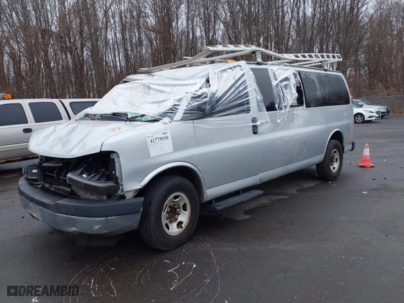 2014 Chevrolet Express Passenger LT with VIN 1GAZG1FG4E1123310, listed as a IAAI auction lot 41775930 with 199,807 mi miles. Bid and sale history available at carsss.com. Image 21.