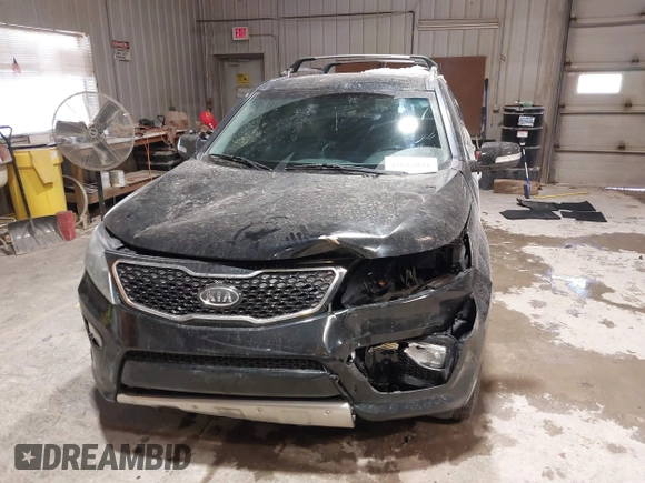2012 Kia Sorento SX with VIN 5XYKW4A2XCG209369, listed as a IAAI auction lot 41693091 with 195,249 mi miles. Bid and sale history available at carsss.com. Image 12.