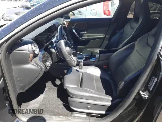 2020 Mercedes-Benz CLA 250 z VIN WDD5J4GB9LN034131, wystawiony jako Copart lot #50998265 z przebiegiem 92 658 mil mil oraz Szkoda całkowita • Salvage title. Historia ofert i sprzedaży dostępna na DreamBid. Obrazek 7.