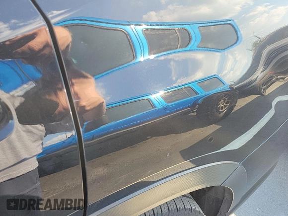 2023 Subaru Forester Premium z VIN JF2SKAEC4PH483310, wystawiony jako IAAI lot #42802154 z przebiegiem 93 144 mil mil oraz . Historia ofert i sprzedaży dostępna na DreamBid. Obrazek 4.
