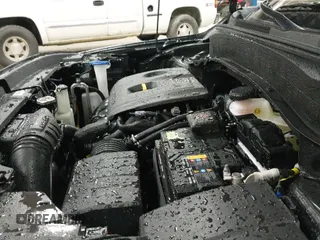 2025 Kia Seltos LX z VIN KNDEPCAA4S7729834, wystawiony jako IAAI lot #41977608 z przebiegiem 778 mil mil oraz . Historia ofert i sprzedaży dostępna na DreamBid. Obrazek 21.