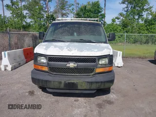 2006 Chevrolet Express Cargo Van with VIN 1GCFG15X261109290, listed as a IAAI auction lot 42088599 with 1 mi miles. Bid and sale history available at carsss.com. Image 6.