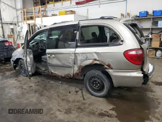 2003 Dodge Caravan EL with VIN 2D4GP34353R232476, listed as a Copart auction lot 45239135 with 197,903 mi miles and Salvage Title. Bid and sale history available at carsss.com. Image 2.