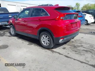 2019 Mitsubishi Eclipse Cross ES z VIN JA4AS3AA7KZ039698, wystawiony jako IAAI lot #42131334 z przebiegiem 48 917 mil mil oraz . Historia ofert i sprzedaży dostępna na DreamBid. Obrazek 3.