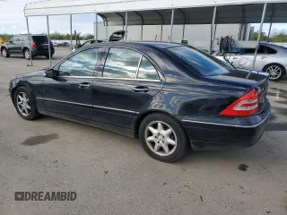 2004 Mercedes-Benz C 240 с VIN WDBRF61J84A545961, выставлен на аукционе Copart как лот 47039855 с пробегом 90 771 миль миль и Списание • Salvage title. История ставок и продаж доступна на DreamBid. Изображение 2.
