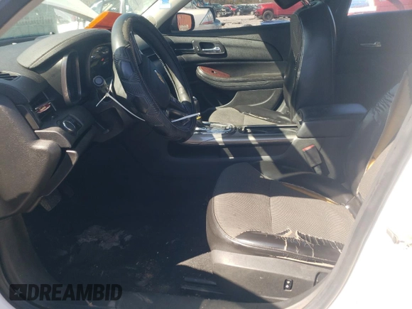 2013 Chevrolet Malibu LT with VIN 1G11C5SA8DF203728, listed as a Copart auction lot 47998255 with 185,930 mi miles and Salvage Title. Bid and sale history available at DreamBid. Image 7.