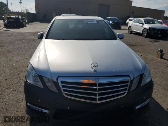 2013 Mercedes-Benz E 400 Sport with VIN WDDHF9FBXDA746251, listed as a Copart auction lot 52746845 with 125,314 mi miles and Salvage Title. Bid and sale history available at DreamBid. Image 5.