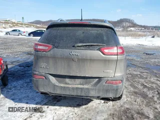 2018 Jeep Cherokee Latitude z VIN 1C4PJMCX2JD570426, wystawiony jako IAAI lot #41394183 z przebiegiem 182 419 mil mil oraz . Historia ofert i sprzedaży dostępna na DreamBid. Obrazek 16.