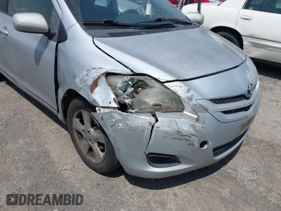 2008 Toyota Yaris with VIN JTDBT923X81274002, listed as a IAAI auction lot 42588680 with 357,704 mi miles and . Bid and sale history available at DreamBid. Image 15.