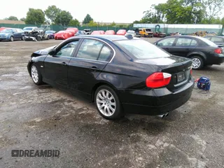 2006 BMW 3 Series 330xi with VIN WBAVD33596KV61939, listed as a IAAI auction lot 40033525 with 167,531 mi miles and . Bid and sale history available at DreamBid. Image 3.