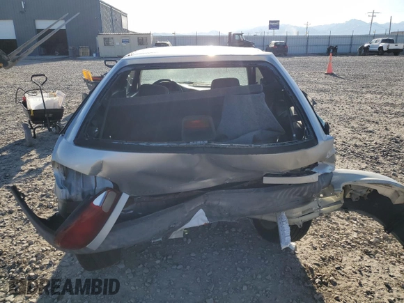 2001 Suzuki Swift GA z VIN 2S2AB21H516602339, wystawiony jako Copart lot #50135584 z przebiegiem 142 476 mil mil oraz Szkody całkowita. Historia ofert i sprzedaży dostępna na DreamBid. Obrazek 6.