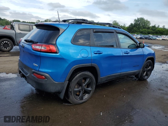 2018 Jeep Cherokee Latitude Tech Connect z VIN 1C4PJMCB1JD543335, wystawiony jako Copart lot #61581975 z przebiegiem 83 918 mil mil oraz Szkoda całkowita • Salvage title. Historia ofert i sprzedaży dostępna na DreamBid. Obrazek 3.