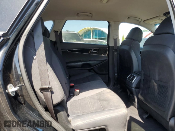 2017 Kia Sorento LX with VIN 5XYPGDA33HG192983, listed as a Copart auction lot 61721335 with 115,758 mi miles and Salvage title. Bid and sale history available at DreamBid. Image 11.