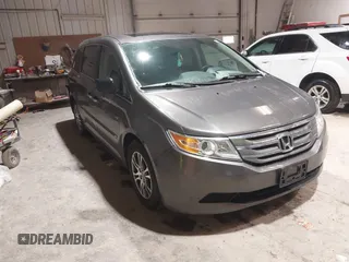 2013 Honda Odyssey EX-L с VIN 5FNRL5H63DB015989, выставлен на аукционе IAAI как лот 41832421 с пробегом 153 240 миль миль и . История ставок и продаж доступна на DreamBid. Изображение 1.