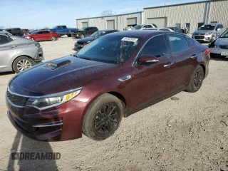 2018 Kia Optima S z VIN 5XXGT4L31JG198252, wystawiony jako Copart lot #49703955 z przebiegiem 136 254 mil mil oraz Szkoda całkowita • Salvage title. Historia ofert i sprzedaży dostępna na DreamBid. Obrazek 1.