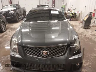 2011 Cadillac CTS-V z VIN 1G6DV1EP2B0126431, wystawiony jako IAAI lot #41511633 z przebiegiem 52 738 mil mil oraz . Historia ofert i sprzedaży dostępna na DreamBid. Obrazek 12.