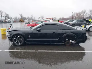 2007 Ford Mustang Deluxe with VIN 1ZVHT80N375320203, listed as a IAAI auction lot 41871055 with 80,891 mi miles. Bid and sale history available at carsss.com. Image 14.