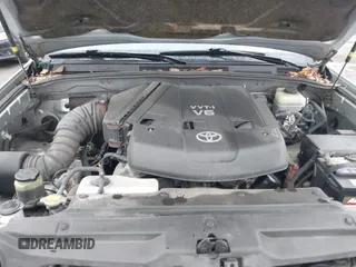 2006 Toyota 4Runner SR5 z VIN JTEBU14R468060851, wystawiony jako IAAI lot #42002278 z przebiegiem 234 343 mil mil oraz . Historia ofert i sprzedaży dostępna na DreamBid. Obrazek 10.