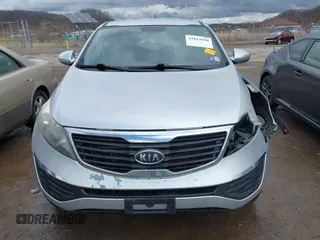 2011 Kia Sportage LX with VIN KNDPB3A21B7059725, listed as a IAAI auction lot 41814298 with 178,023 mi miles and . Bid and sale history available at carsss.com. Image 13.