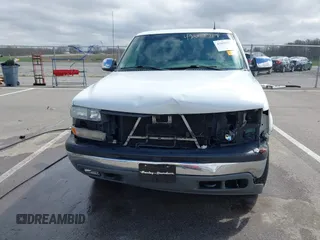 2001 Chevrolet Silverado 1500 LS with VIN 1GCEK19T21E163207, listed as a IAAI auction lot 42059312 with 253,281 mi miles and . Bid and sale history available at DreamBid. Image 12.