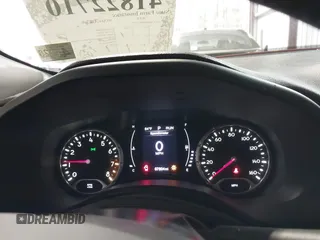 2017 Jeep Renegade Latitude with VIN ZACCJBBB0HPF13775, listed as a IAAI auction lot 41822710 with 87,804 mi miles. Bid and sale history available at carsss.com. Image 15.