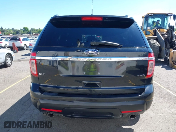 2014 Ford Explorer XLT with VIN 1FM5K8D83EGB11697, listed as a IAAI auction lot 42203447 with 155,027 mi miles and . Bid and sale history available at carsss.com. Image 16.