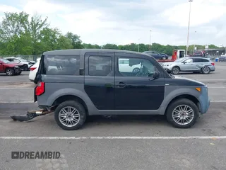 2003 Honda Element EX z VIN 5J6YH28543L017257, wystawiony jako IAAI lot #42391189 z przebiegiem 142 104 mil mil oraz . Historia ofert i sprzedaży dostępna na DreamBid. Obrazek 13.