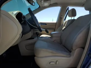 2018 Nissan Pathfinder SV z VIN 5N1DR2MN0JC656137, wystawiony jako Copart lot #52349295 z przebiegiem 96 230 mil mil oraz Szkoda całkowita • Salvage title. Historia ofert i sprzedaży dostępna na DreamBid. Obrazek 7.
