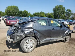 2019 Toyota C-HR XLE with VIN JTNKHMBX7K1035257, listed as a Copart auction lot 68120354 with Not Provided miles and Salvage Title. Bid and sale history available at DreamBid. Image 3.