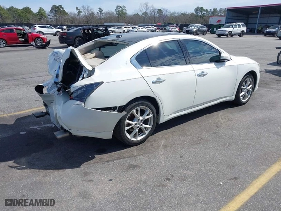 2014 Nissan Maxima 3.5 SV with VIN 1N4AA5AP7EC492788, listed as a IAAI auction lot 41737646 with 134786 miles. Bid and sale history available at carsss.com. Image 4.