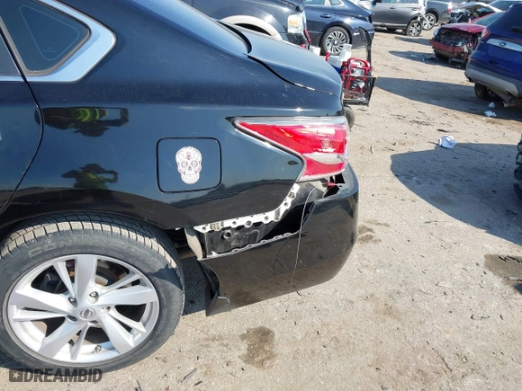 2014 Nissan Altima 2.5 SV with VIN 1N4AL3AP3EC400848, listed as a IAAI auction lot 41702231 with 246,548 mi miles. Bid and sale history available at carsss.com. Image 6.