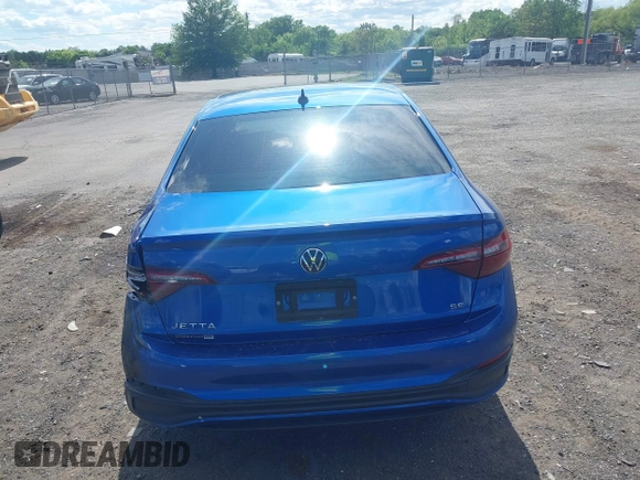2024 Volkswagen Jetta SE with VIN 3VW7M7BU8RM067013, listed as a IAAI auction lot 42179920 with 32,418 mi miles and . Bid and sale history available at DreamBid. Image 16.