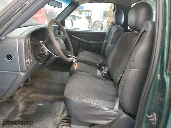 2000 Chevrolet Silverado 1500 with VIN 1GCEC14V9YE336558, listed as a Copart auction lot 48103205 with 265,858 mi miles and Clean Title. Bid and sale history available at carsss.com. Image 7.