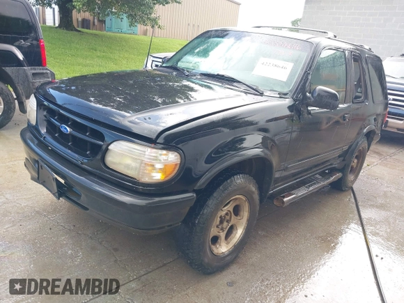 1997 Ford Explorer z VIN 1FMCU24X6VUC49032, wystawiony jako IAAI lot #42238646 z przebiegiem 241 012 mil mil oraz . Historia ofert i sprzedaży dostępna na DreamBid. Obrazek 2.
