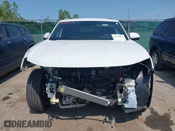2022 Volkswagen Atlas SE z VIN 1V2HE2CA5NC225233, wystawiony jako IAAI lot #42366811 z przebiegiem 27 986 mil mil oraz . Historia ofert i sprzedaży dostępna na DreamBid. Obrazek 13.