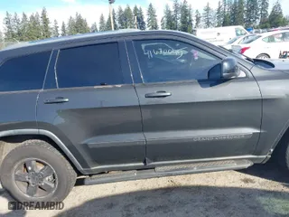 2011 Jeep Grand Cherokee Laredo with VIN 1J4RR4GG2BC670264, listed as a IAAI auction lot 41670045 with 252,044 mi miles. Bid and sale history available at carsss.com. Image 13.
