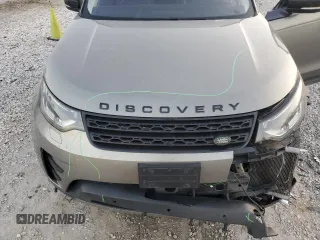2017 Land Rover Discovery First Edition with VIN SALRTBBV8HA016027, listed as a Copart auction lot 83689894 with 91,000 mi miles and Salvage Title. Bid and sale history available at carsss.com. Image 12.