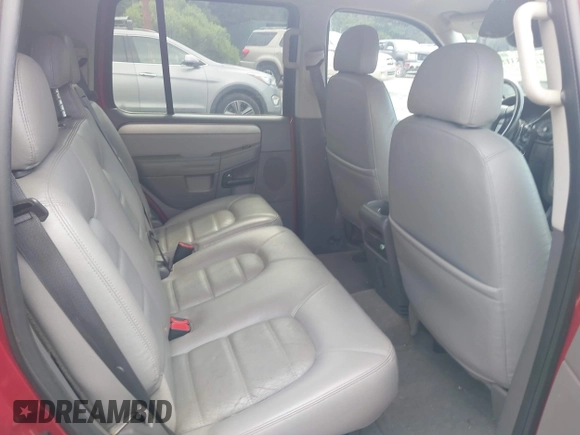 2004 Ford Explorer XLT z VIN 1FMZU73K44UC37215, wystawiony jako IAAI lot #42685315 z przebiegiem 150 542 mil mil oraz . Historia ofert i sprzedaży dostępna na DreamBid. Obrazek 8.