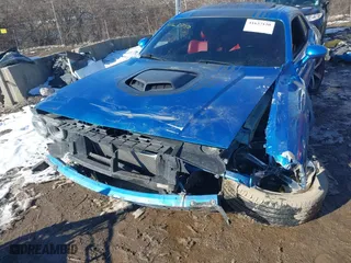 2015 Dodge Challenger R/T with VIN 2C3CDZAT4FH783167, listed as a IAAI auction lot 41637150 with 155,076 mi miles. Bid and sale history available at carsss.com. Image 6.