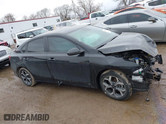 2021 Kia Forte LXS with VIN 3KPF24AD2ME270647, listed as a IAAI auction lot 41708527 with 18,010 mi miles. Bid and sale history available at carsss.com. Image 13.