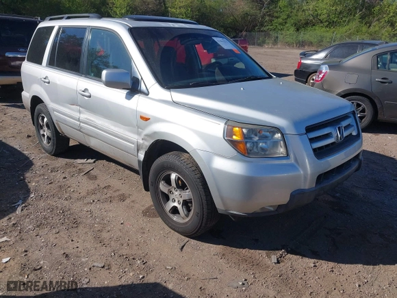2008 Honda Pilot SE with VIN 5FNYF28388B027391, listed as a IAAI auction lot 41861572 with 183,714 mi miles. Bid and sale history available at carsss.com. Image 1.