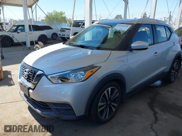 2020 Nissan Kicks SV z VIN 3N1CP5CV2LL538187, wystawiony jako IAAI lot #42225191 z przebiegiem 41 901 mil mil oraz . Historia ofert i sprzedaży dostępna na DreamBid. Obrazek 17.